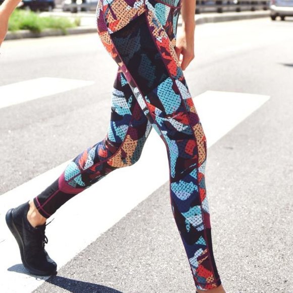 Highwaist Kaleidoscope Camo Full Leggings - Picture 1 of 4